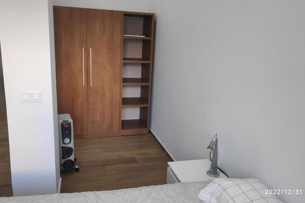 Precioso Apartamento Con Magnifico Patio. Сан-Феліу-де-Льобреґат Екстер'єр фото